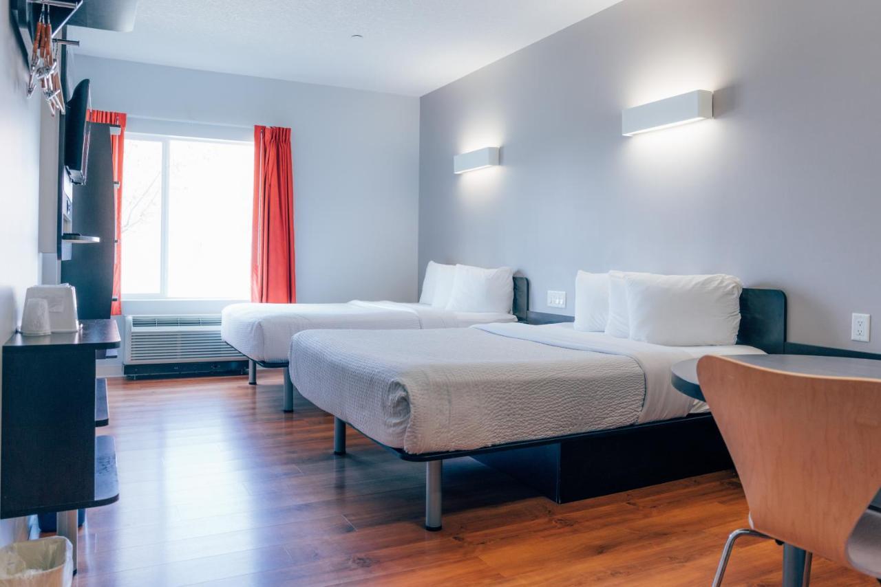 Motel 6 Airdrie Extérieur photo