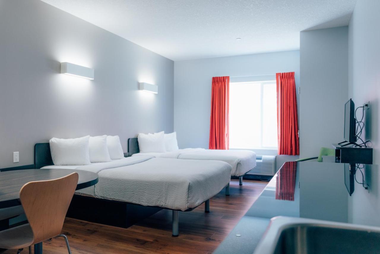 Motel 6 Airdrie Extérieur photo