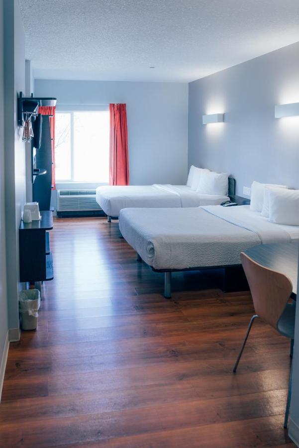 Motel 6 Airdrie Extérieur photo