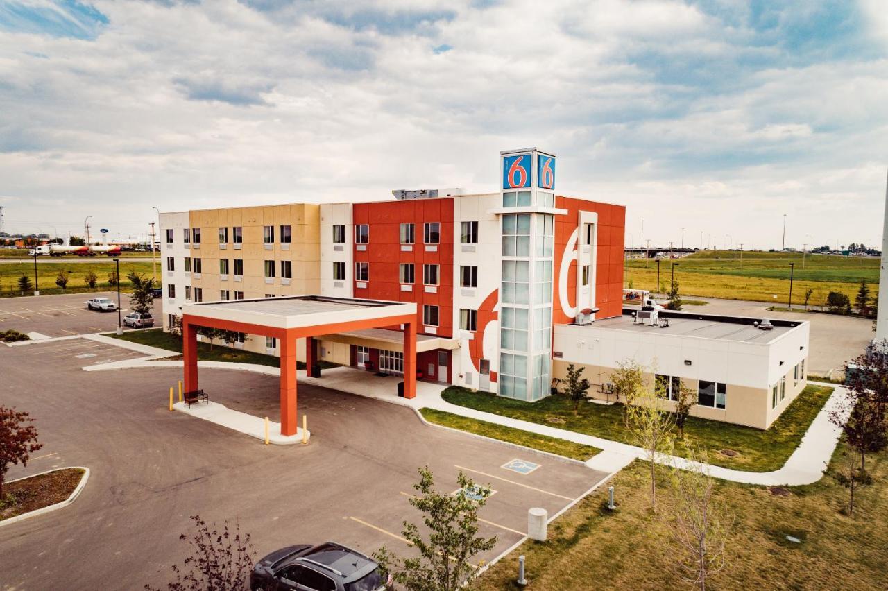 Motel 6 Airdrie Extérieur photo